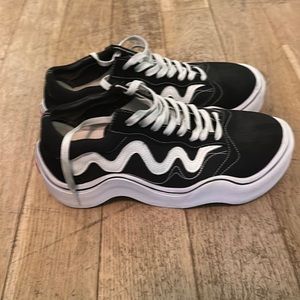Mschf Wavy Baby size 9 (lightly used) no box